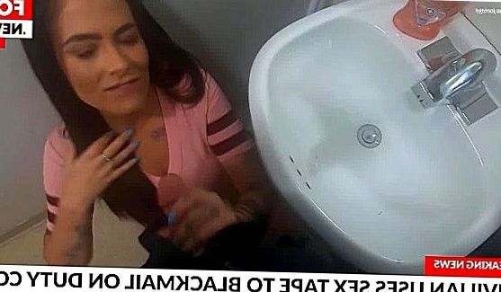 От 1-го Лица: Investigation of wetting herself, порно видео