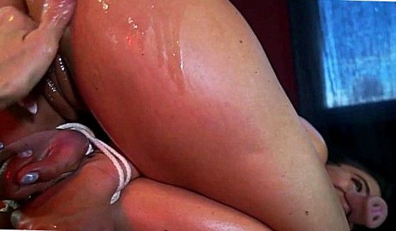 Нежная куколка в оранжевых чулках, порно видео