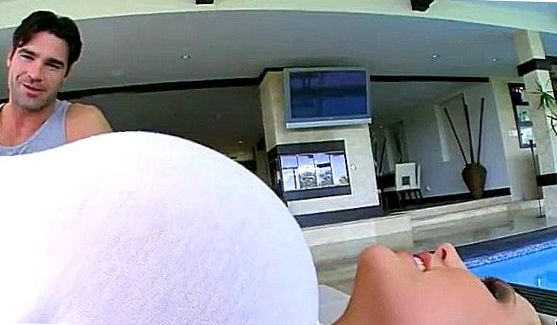 Красотки: Хватит играться с едой сучка, порно видео